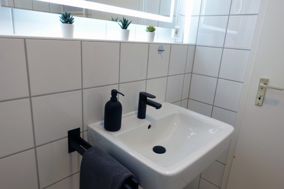 schwarze Armaturen