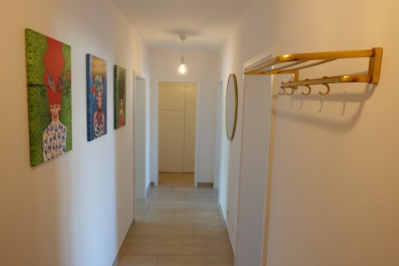 Flur mit Garderobe